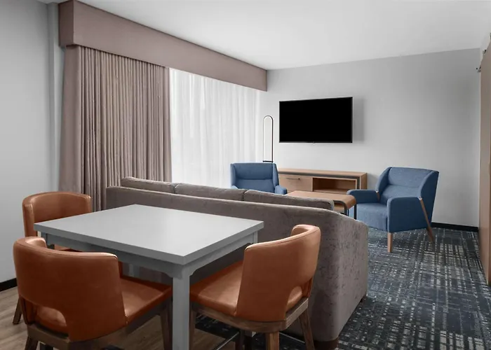 Homewood Suites By Hilton Charlotte Uptown First Ward